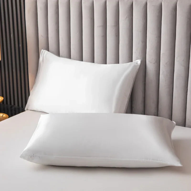 Zestaw 3 elementów – poszwa na kołdrę satynowa, miękka i delikatna, na noce z nutą luksusu